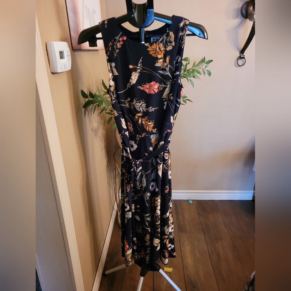 Anne Klein Navy Floral  Dress